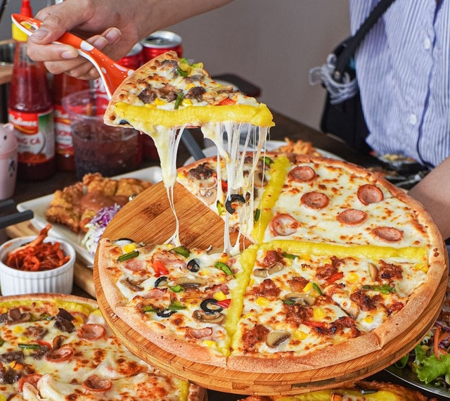 Gợi ý 4 quán pizza ‘thơm ngon, béo ngậy’ ở Đà Nẵng- Ảnh 1.