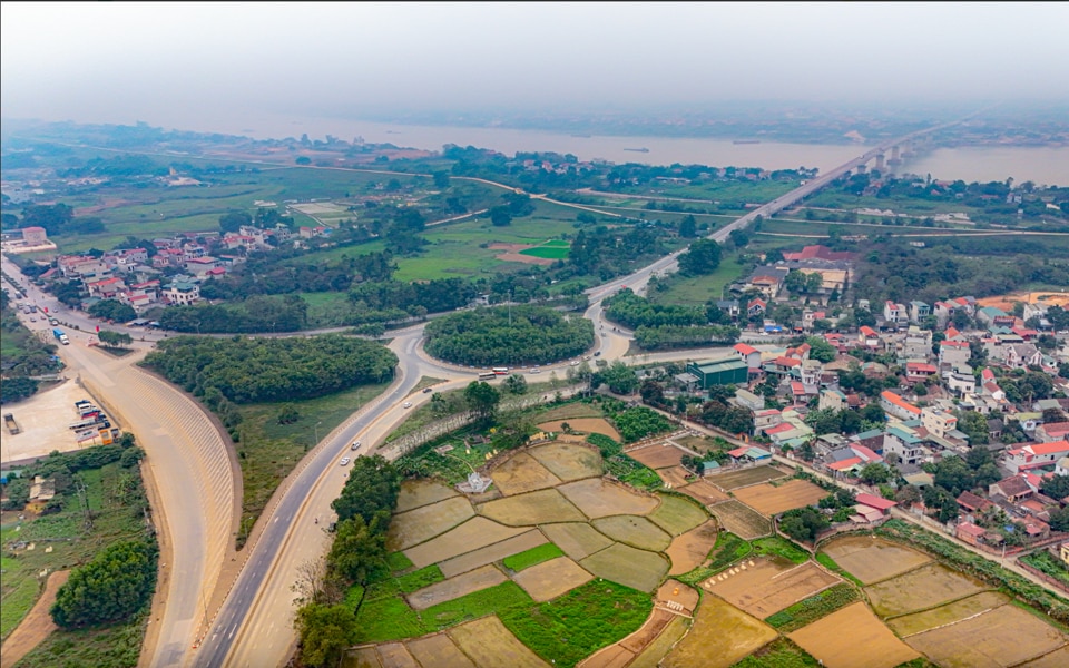 Hà Nội phê duyệt phương án tuyến đường dọc đê hữu Hồng ở Sơn Tây - Ảnh 1