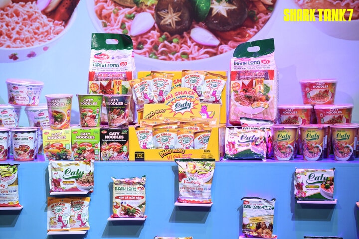 Dragon fruit instant noodles receive million USD capital, manufacturer ...