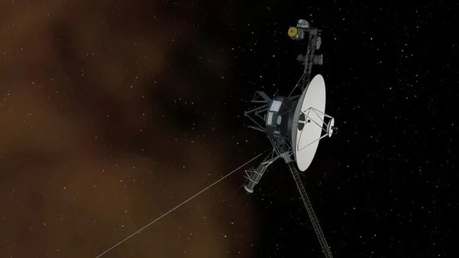 NASA tắt thiết bị khoa học của tàu thăm dò Voyager 2 khi nó đang lơ lửng giữa không gian ảnh 1