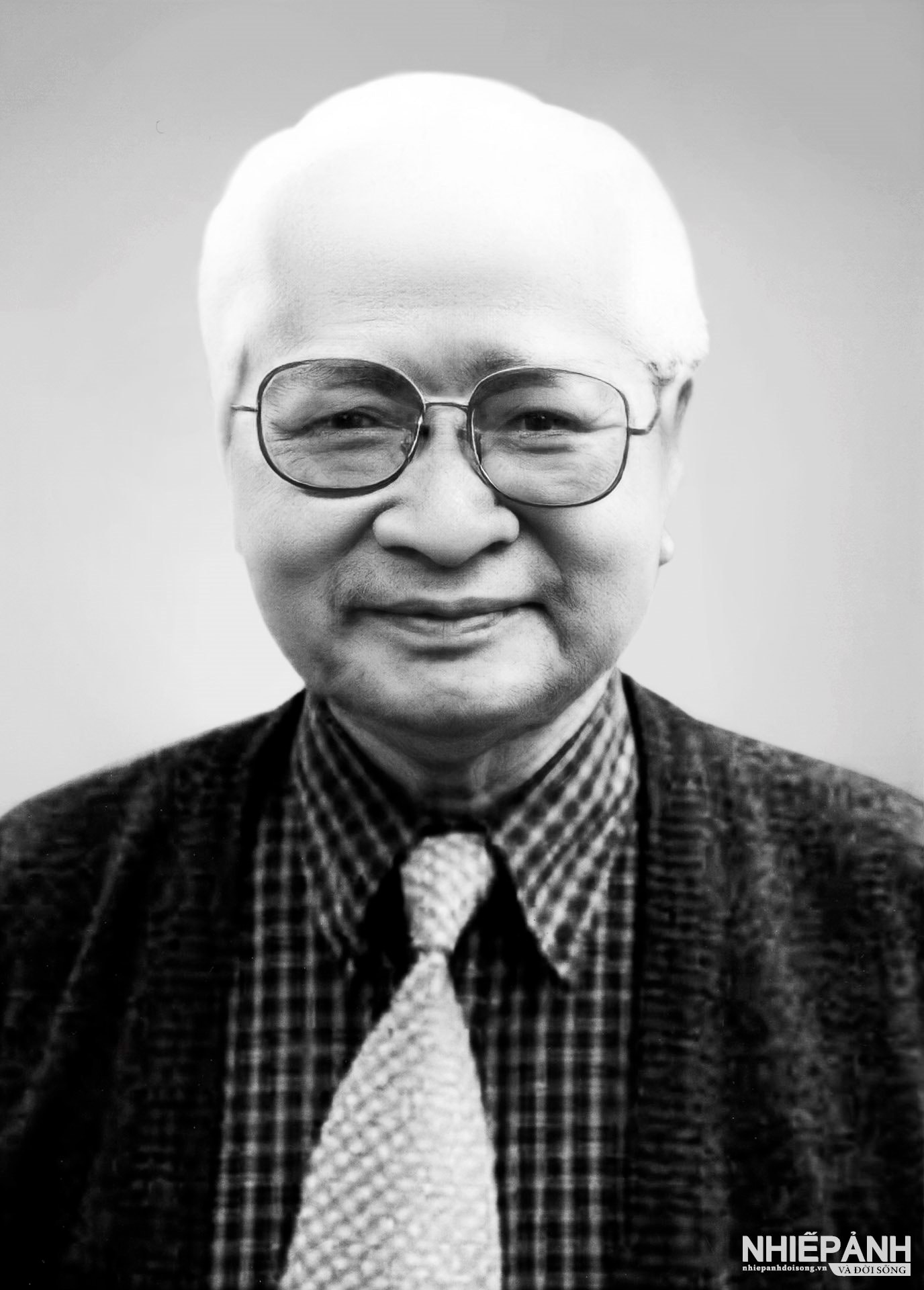 W_dinh-dang-dinh-1929-2003-.jpg