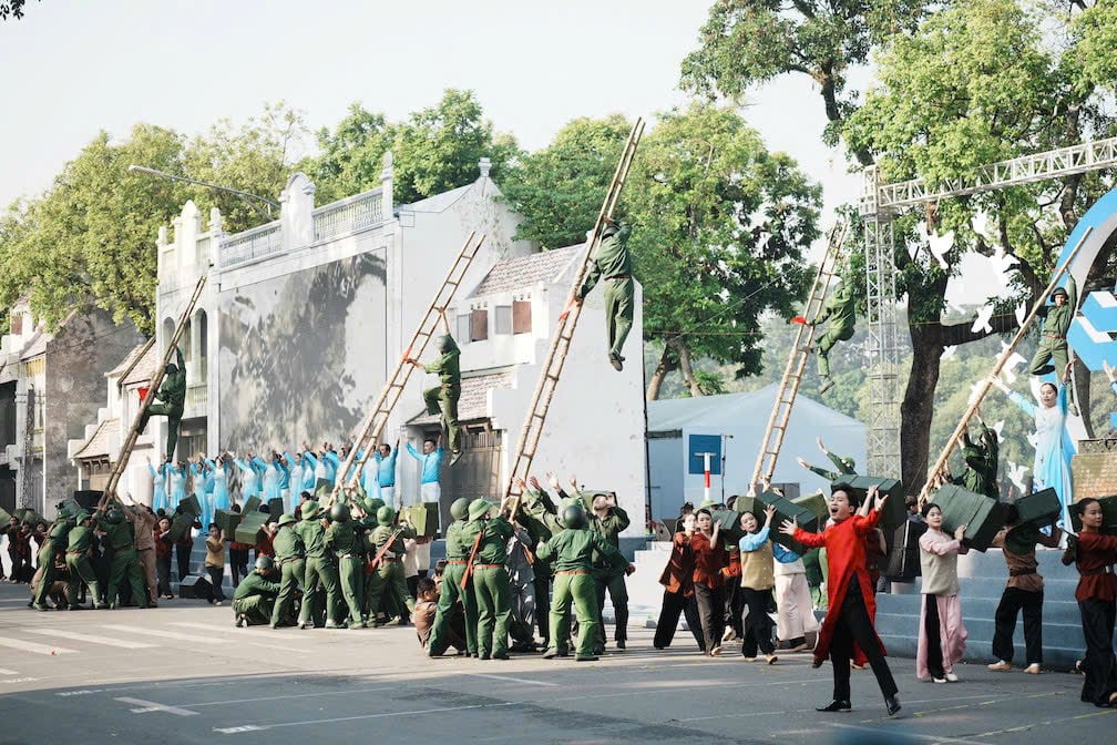 Nhạc sĩ Lê Anh Thủy gây ấn tượng trong chương trình có Tùng Dương, Trọng Tấn- Ảnh 1.