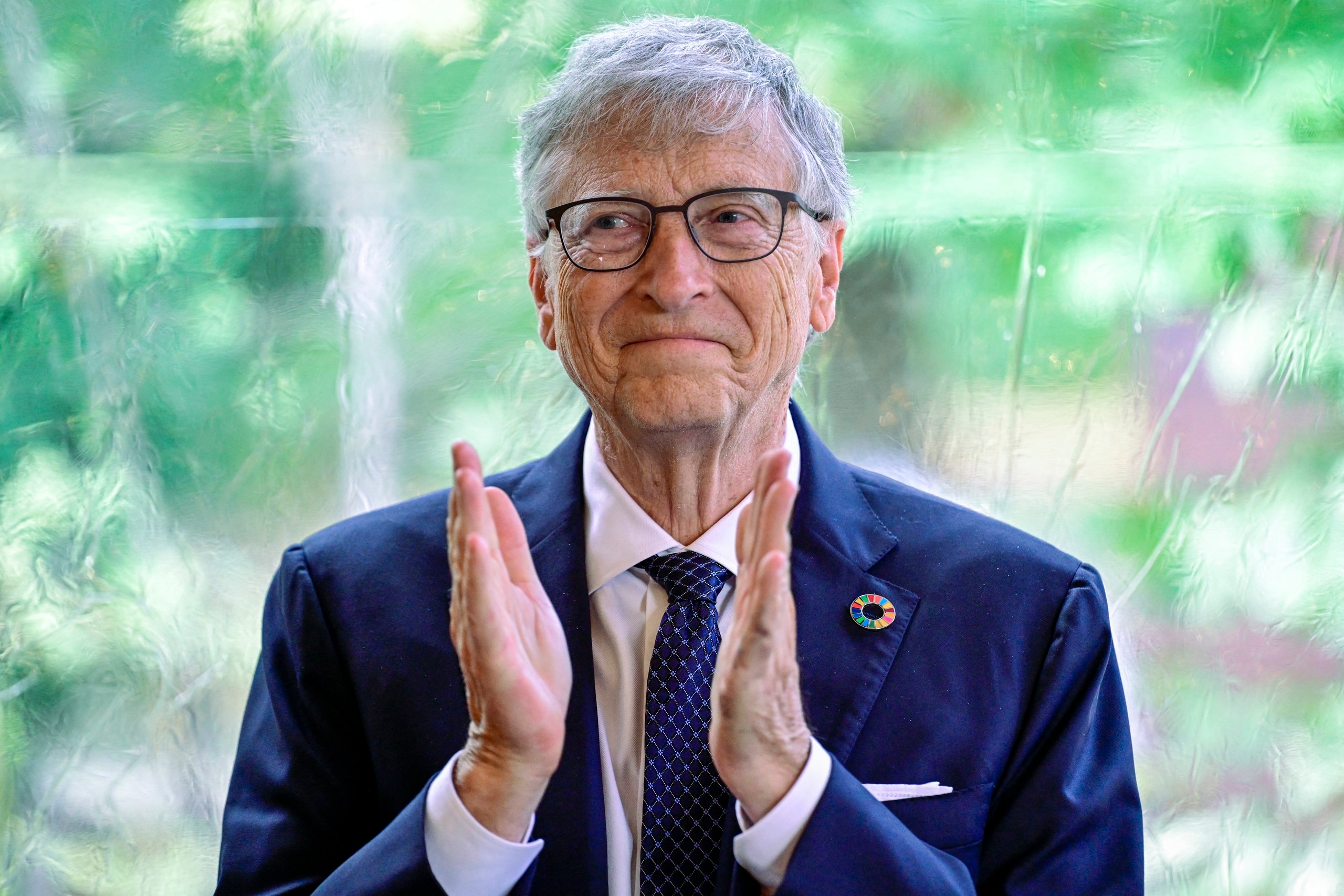 Rộ tin tỉ phú Bill Gates rót 50 triệu USD ủng hộ bà Harris- Ảnh 1.