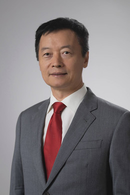 大学の学長に就任して1年後、同大学は歯学の分野で世界のトップクラスの大学にランクインしました。jpg