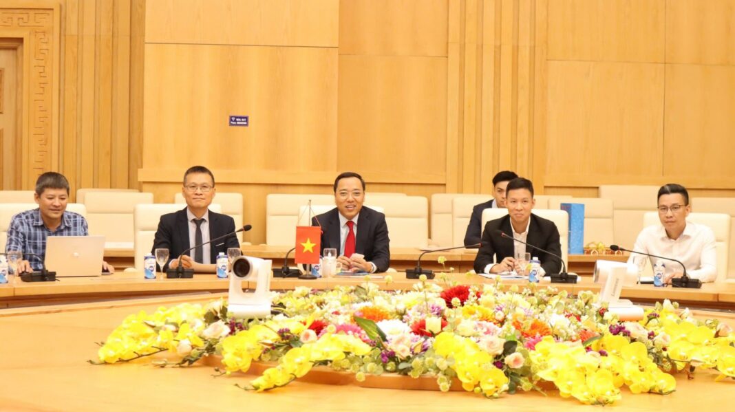 Thứ trưởng Nguyễn Hoàng Long tiếp đoàn Quốc vụ khanh Bộ Hợp tác Kinh tế và Phát triển CHLB Đức
