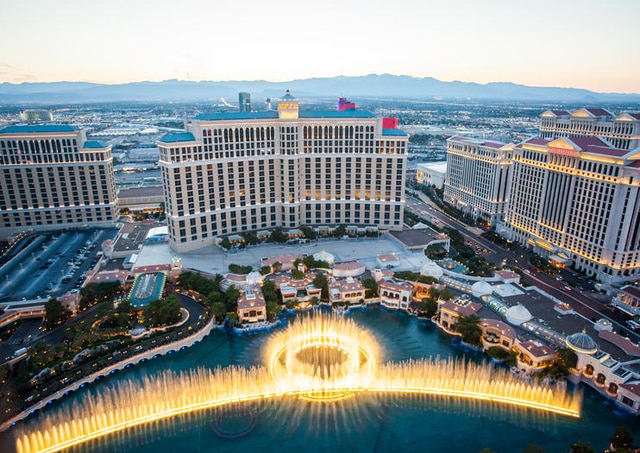 Trải nghiệm thị giác đầy ấn tượng với các khách sạn tại Las Vegas- Ảnh 1.