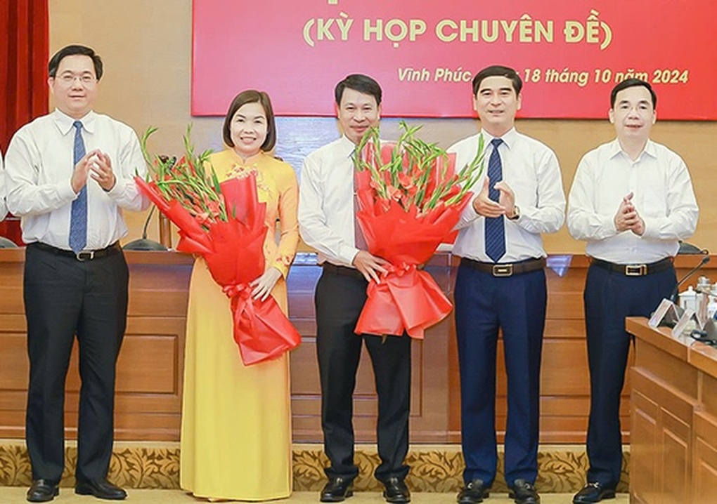 Vĩnh Phúc có thêm nhiều lãnh đạo mới - 1