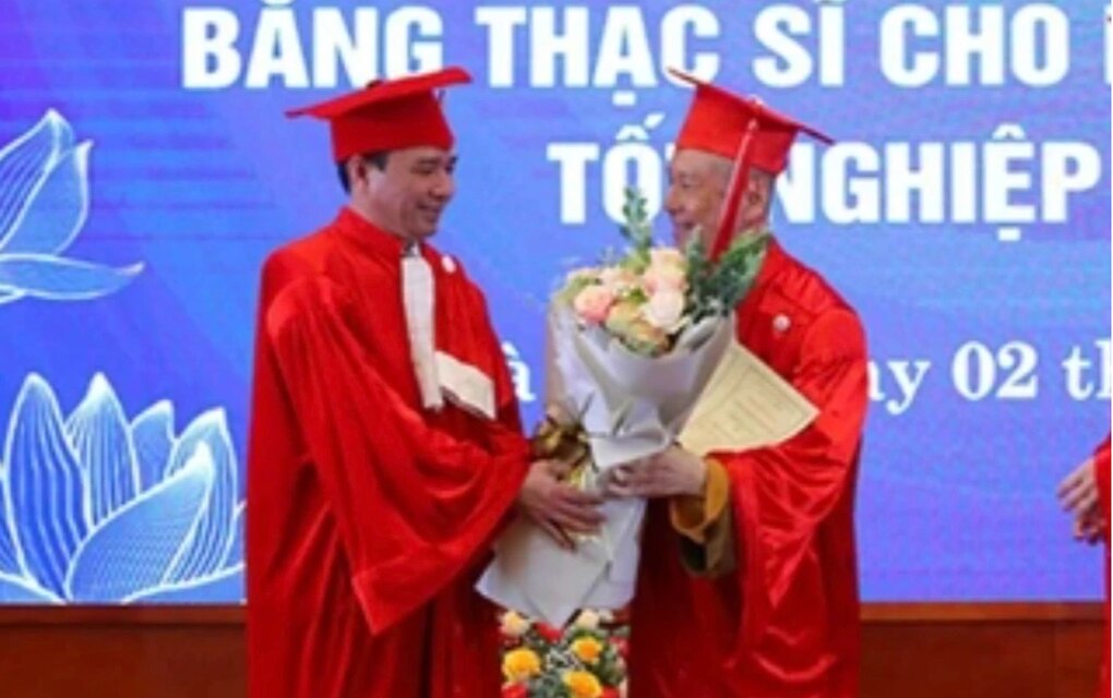 Yêu cầu trường đại học thu hồi toàn bộ bằng của ông Vương Tấn Việt - 1