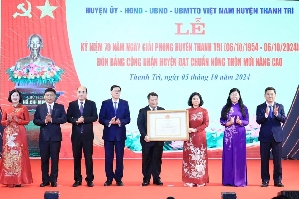 Huyện Thanh Trì: kỷ niệm 70 năm giải phóng và đón nhận Huyện nông thôn mới nâng cao - Ảnh 1