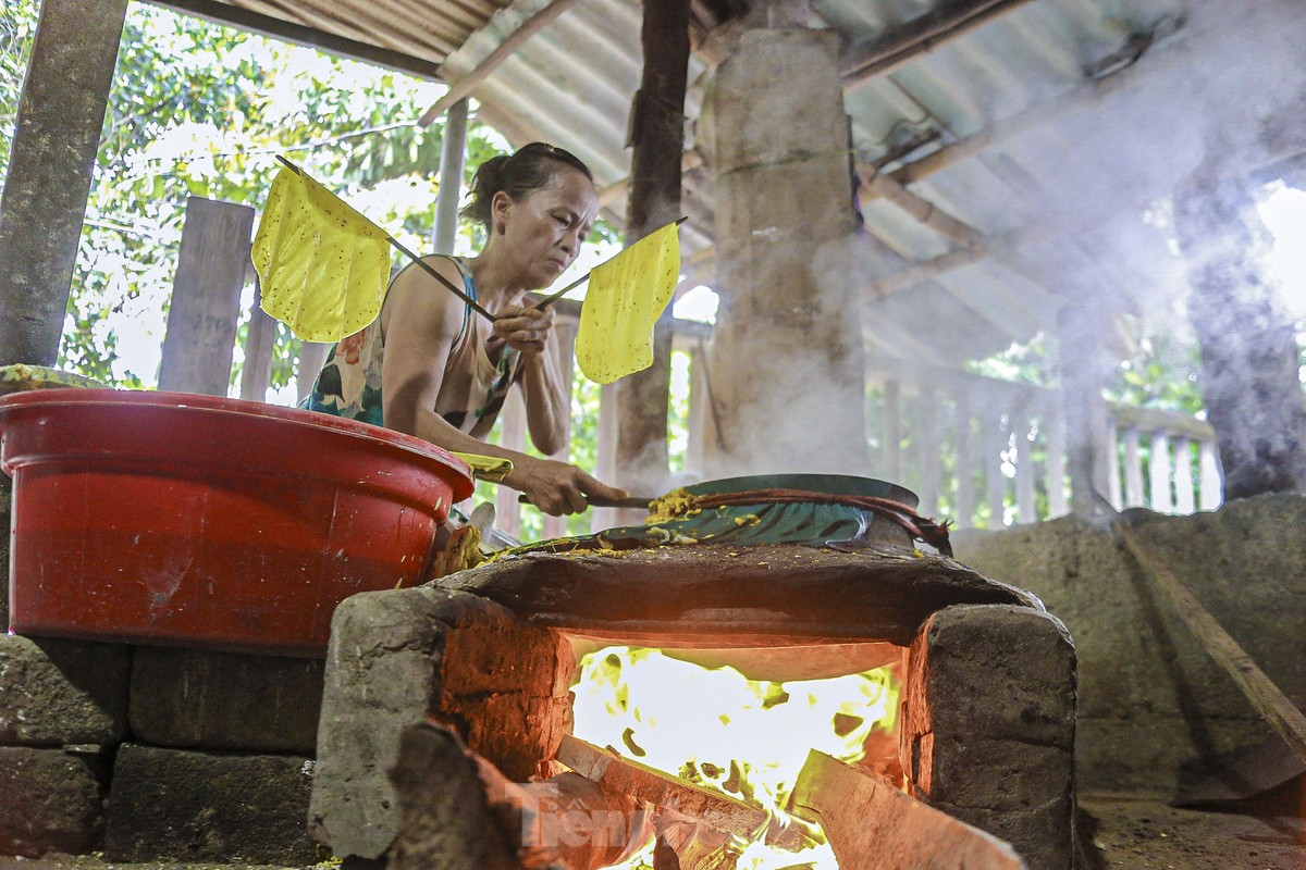 Làng nghề bánh tráng hơn 300 năm tuổi