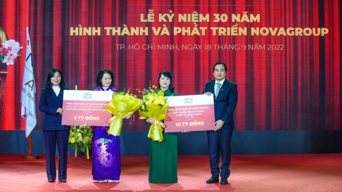 Novaland vinh dự đón nhận Huân chương Lao động hạng Nhì