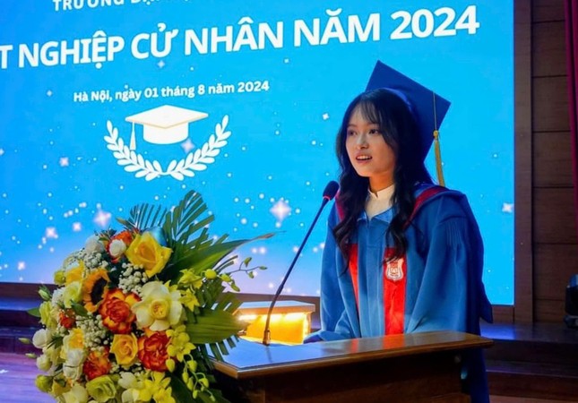 Nữ sinh 'lội ngược dòng' thành thủ khoa Trường Đại học Y Hà Nội