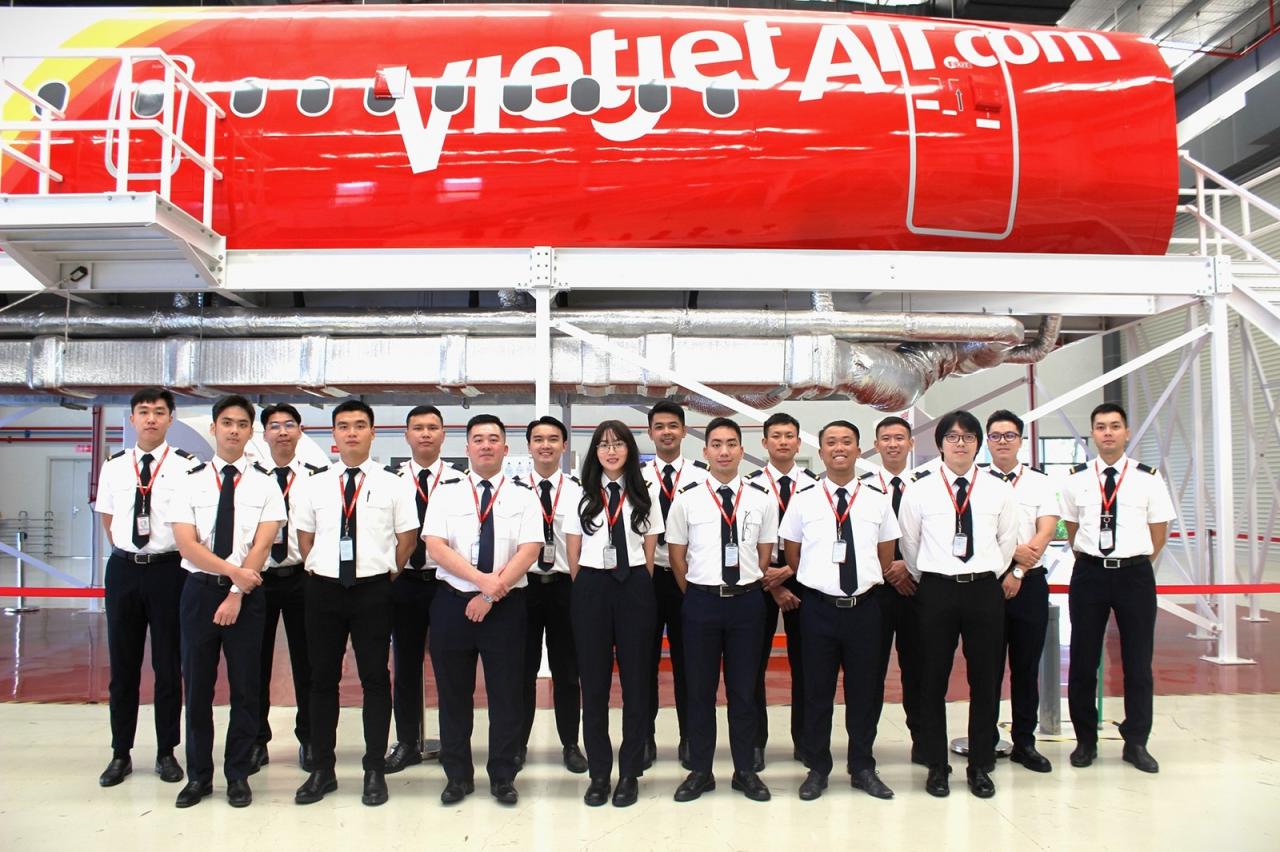 Vietjet chắp cánh ước mơ bay cho các bạn trẻ với ngày hội tuyển dụng tiếp viên hàng không tháng 10