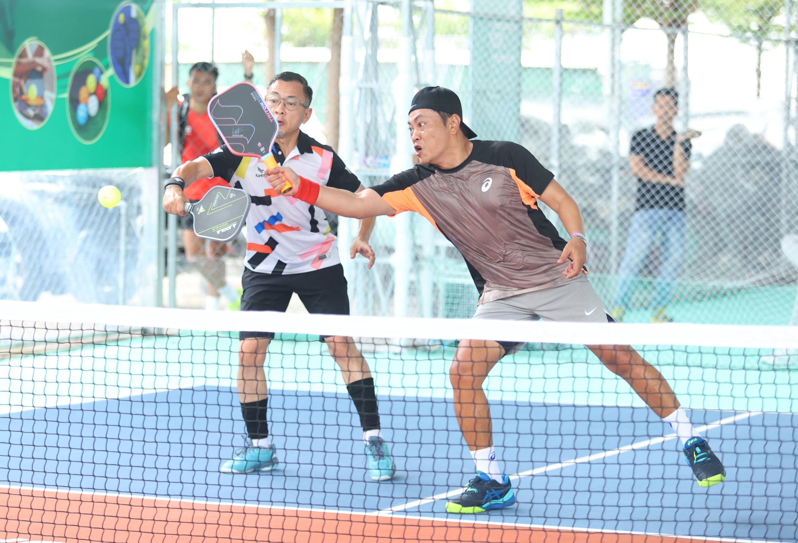 Giải pickleball Báo Thanh Niên và những người bạn đồng hành: Gây quỹ cho Cùng con đi tiếp cuộc đời- Ảnh 26.