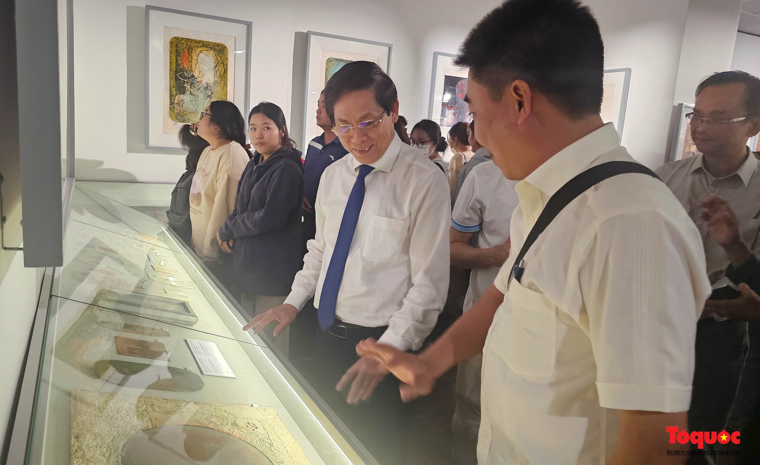 ແຈ້ງການສະຖານທີ່ວາງສະແດງ “ຊຸດສະສົມສິລະປະ ເລບ່າດາ” - ຮູບທີ 6. Công bố không gian trưng bày “Bộ sưu tập nghệ thuật Lê Bá Đảng” - Ảnh 6.