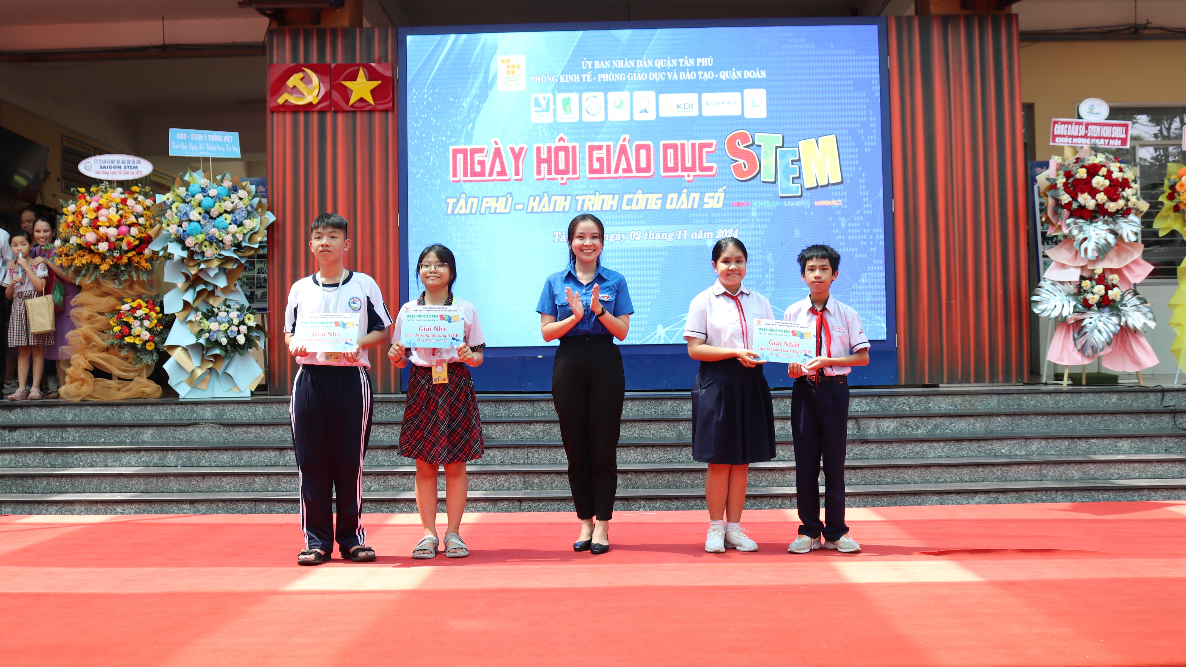 TPHCM: Học sinh hào hứng sáng ứng dụng kiến thức đã học trong ngày hội Giáo dục STEM tại quận Tân Phú- Ảnh 9.