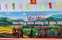 Tái hiện nghi lễ cầu mùa. Đây là nghi lễ cầu các vị thần ban cho mưa thuận gió hòa, cho mùa màng bội thu.