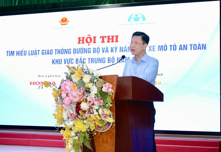 Raising awareness of road traffic law among students in the North Central Region – Vietnam.vn