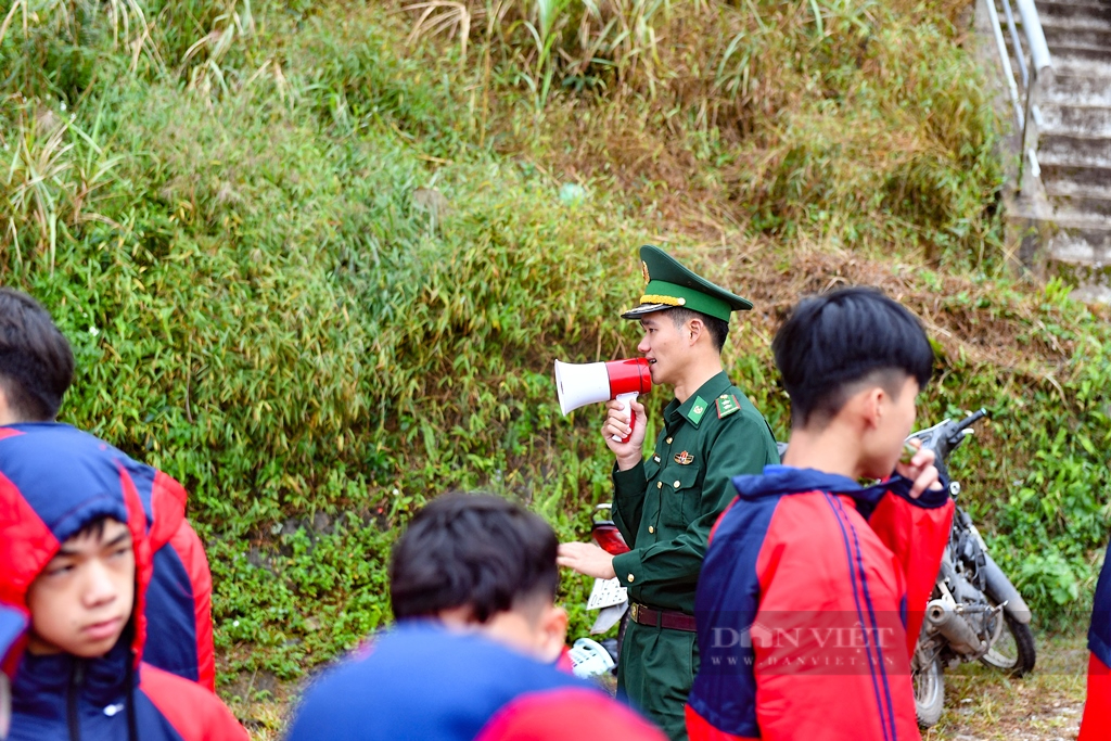 Ngắm thiên đường cỏ lau, lúa chín vàng ở huyện biên giới Bình Liêu, Quảng Ninh- Ảnh 10.