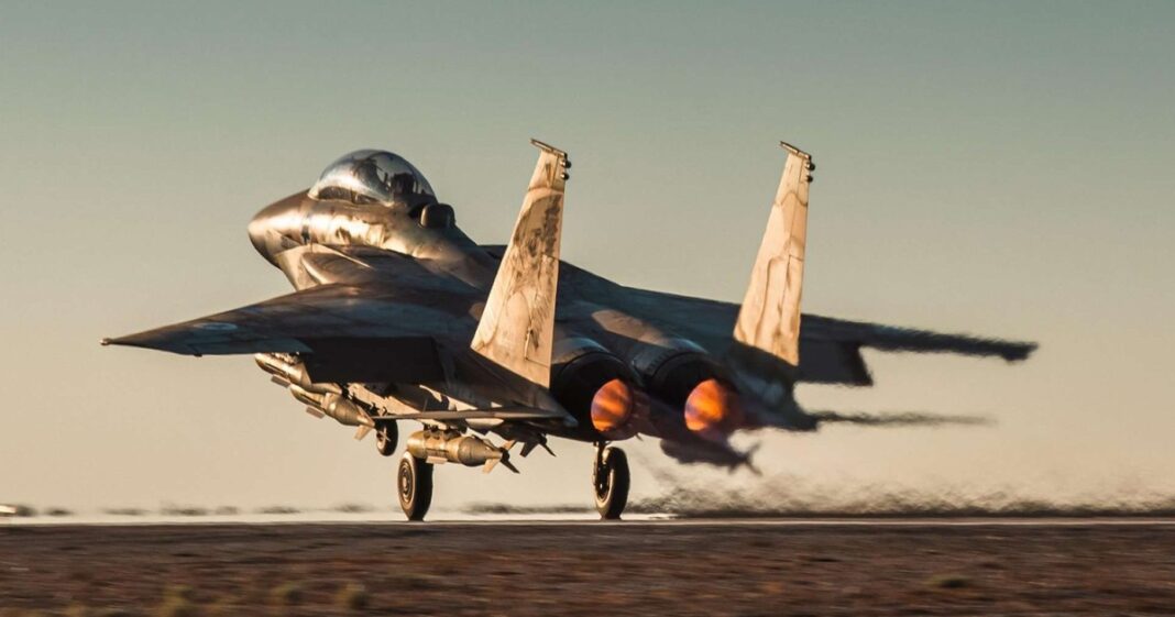 Israel thỏa thuận mua hàng chục tiêm kích F-15IA từ viện trợ quân sự của Mỹ