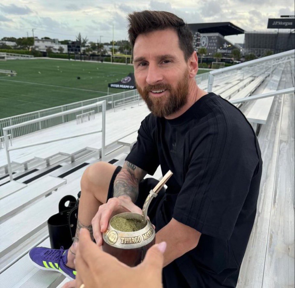 Messi a choisi de se détendre avant le match clé, en allant voir ses fils jouer pour l'équipe de l'Inter Miami Academy.