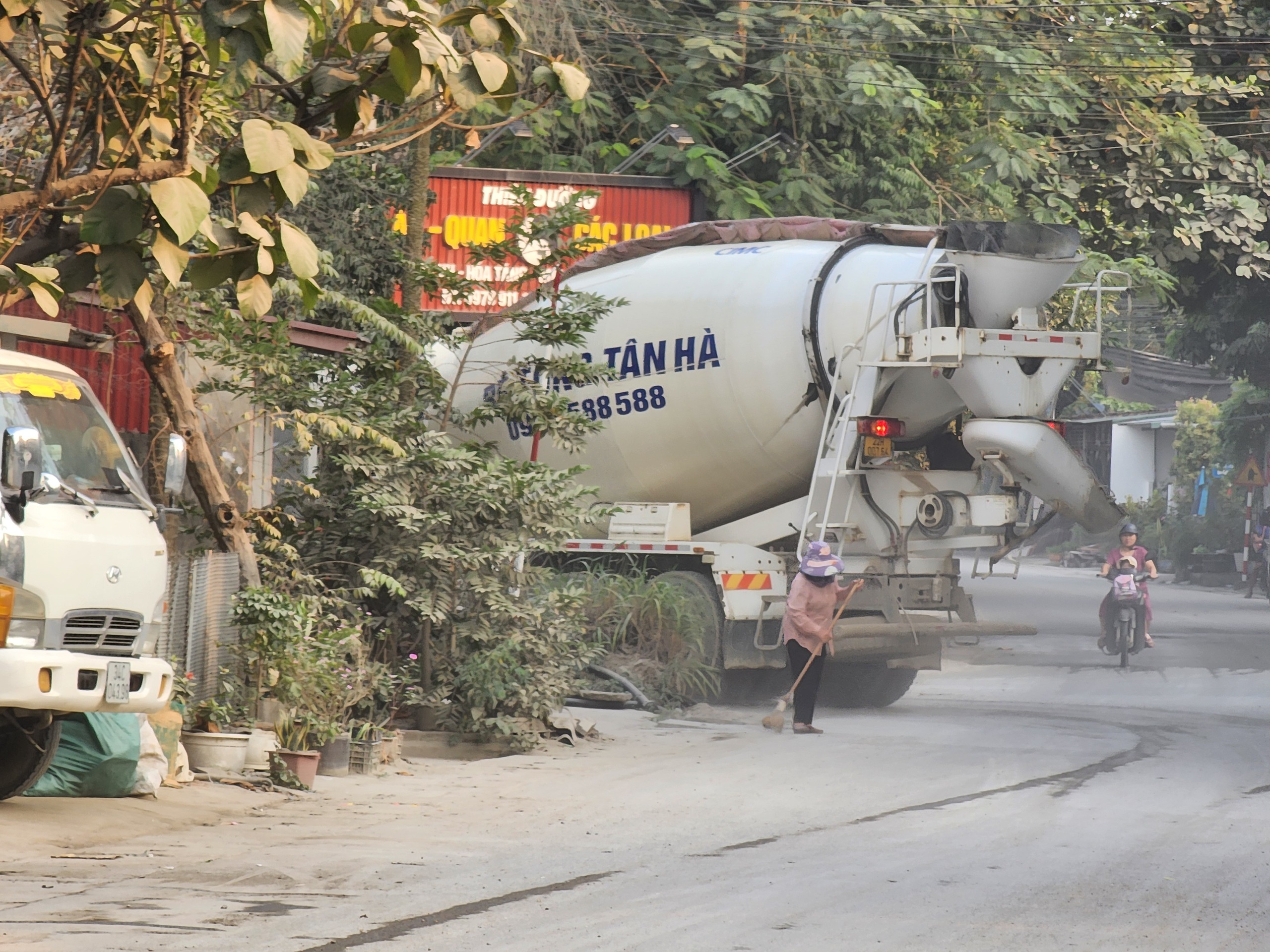 Tuyên Quang: Chất thải xi măng phủ kín bãi bồi ven sông, người dân lo sợ ô nhiễm- Ảnh 19.