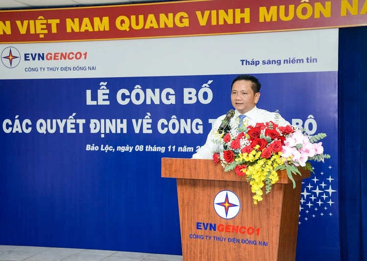 Nguyễn Quang Vĩnh – Bí thư đảng ủy, Giám đốc Công ty Thủy điện Đồng Nai phát biểu nhận nhiệm vụ mới.