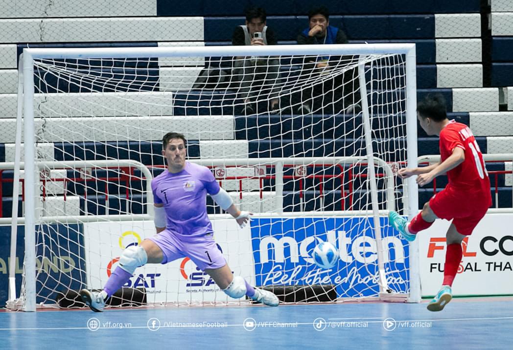 Chiến thắng quá cảm xúc của đội tuyển futsal Việt Nam: Quyết giành ngôi vô địch- Ảnh 3.