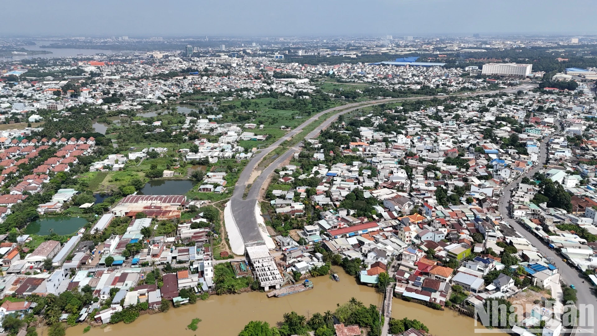 [Ảnh] Nguy cơ lãng phí cầu gần 400 tỷ đồng hoàn thành không có đường kết nối ảnh 11