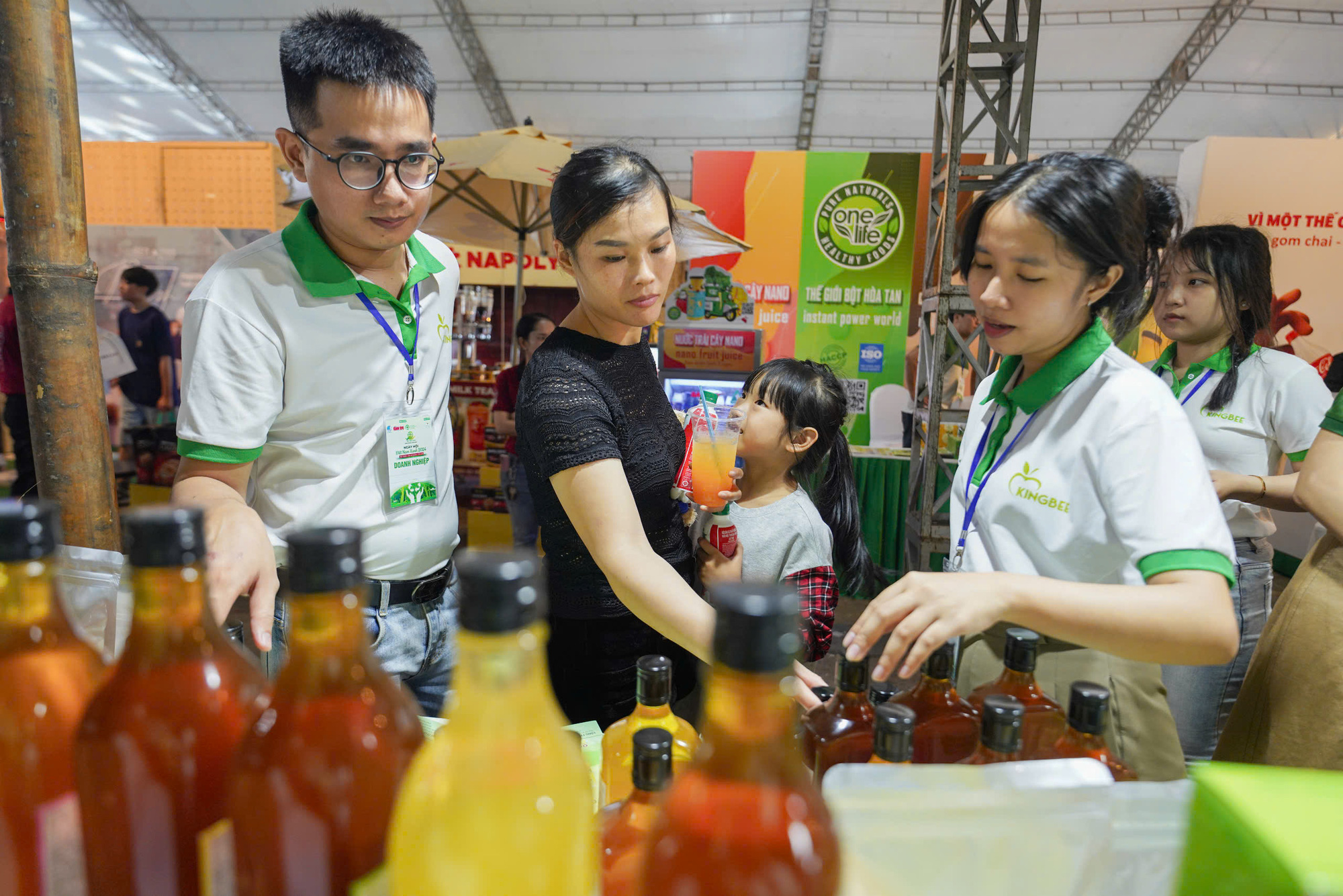 Kêu lô tô trúng thưởng nè, tại lễ hội Việt Nam Xanh - Ảnh 8.