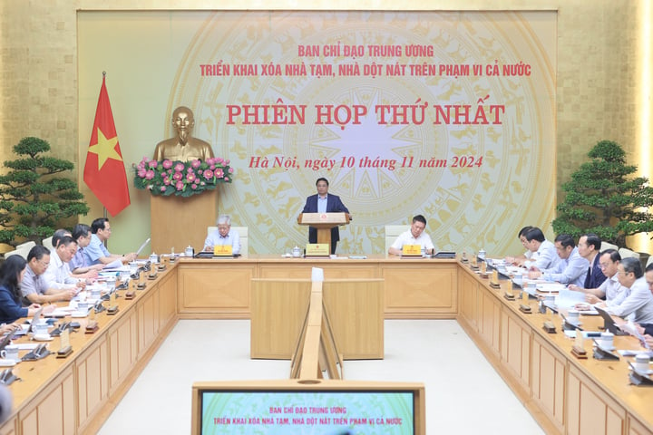 Toàn cảnh phiên họp. (Ảnh: VGP)