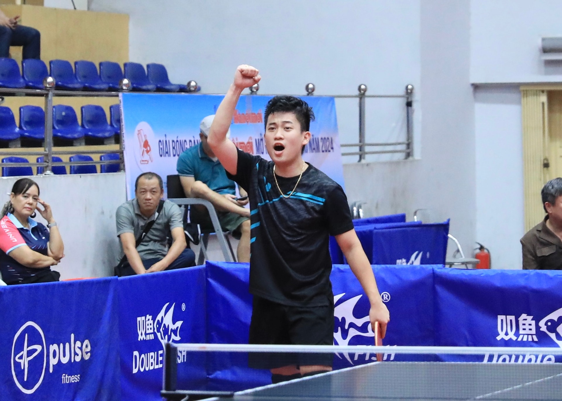 Winners of the Hanoi Table Tennis Newspaper Cup 2024 - Photo 3.