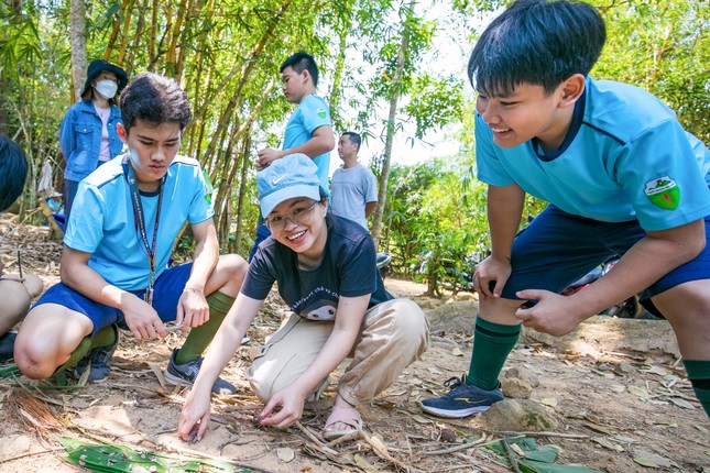 Lớp học đặc biệt trên bán đảo Sơn Trà ảnh 4