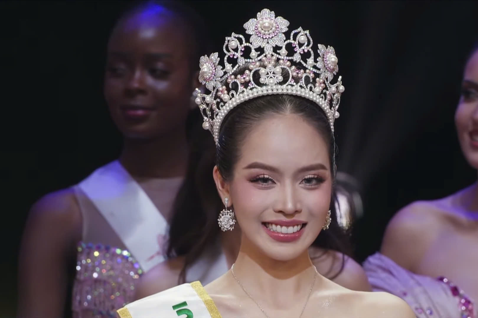 Hoa hậu Thanh Thủy của Việt Nam đăng quang Miss International 2024