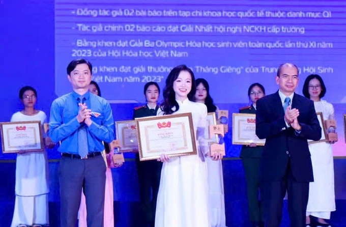 Vinh danh 10 tài năng trẻ đoạt Giải thưởng Khoa học công nghệ Quả Cầu Vàng - 3