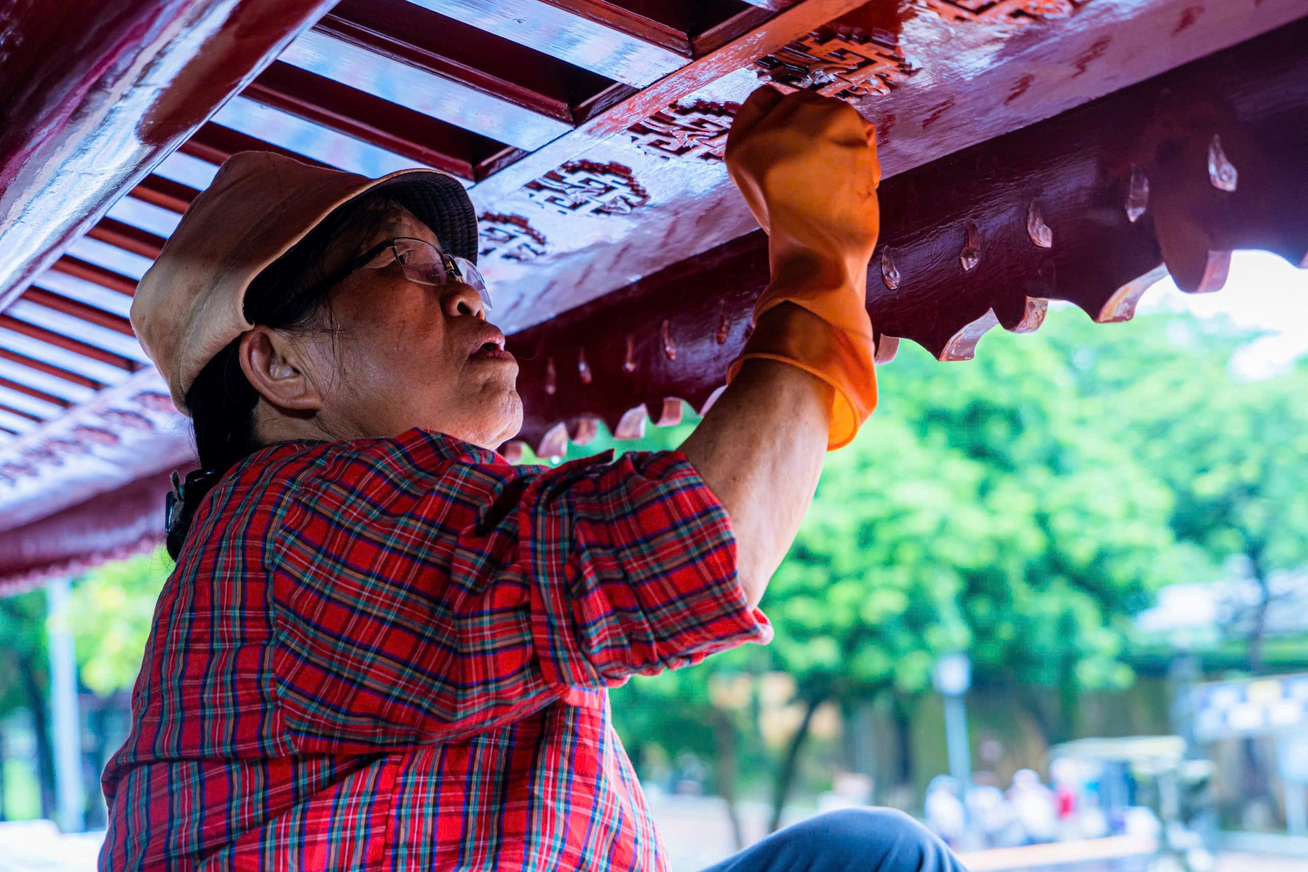 Chiêm ngưỡng bửu tán điện Thái Hoà sau trùng tu- Ảnh 2.