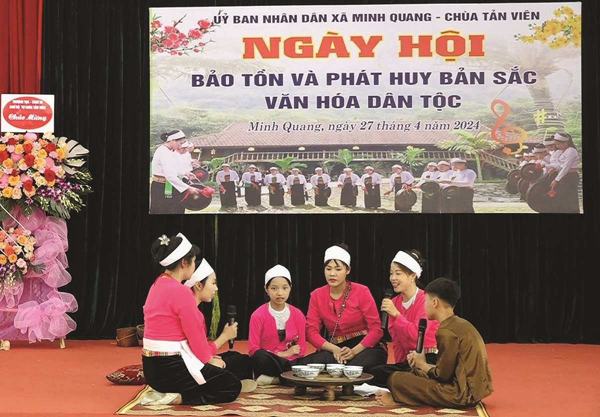 Minh Quang: Xã đạt chuẩn NTM nâng cao, khơi dậy niềm tự hào và đoàn kết của người dân huyện Ba Vì, Hà Nội- Ảnh 2.