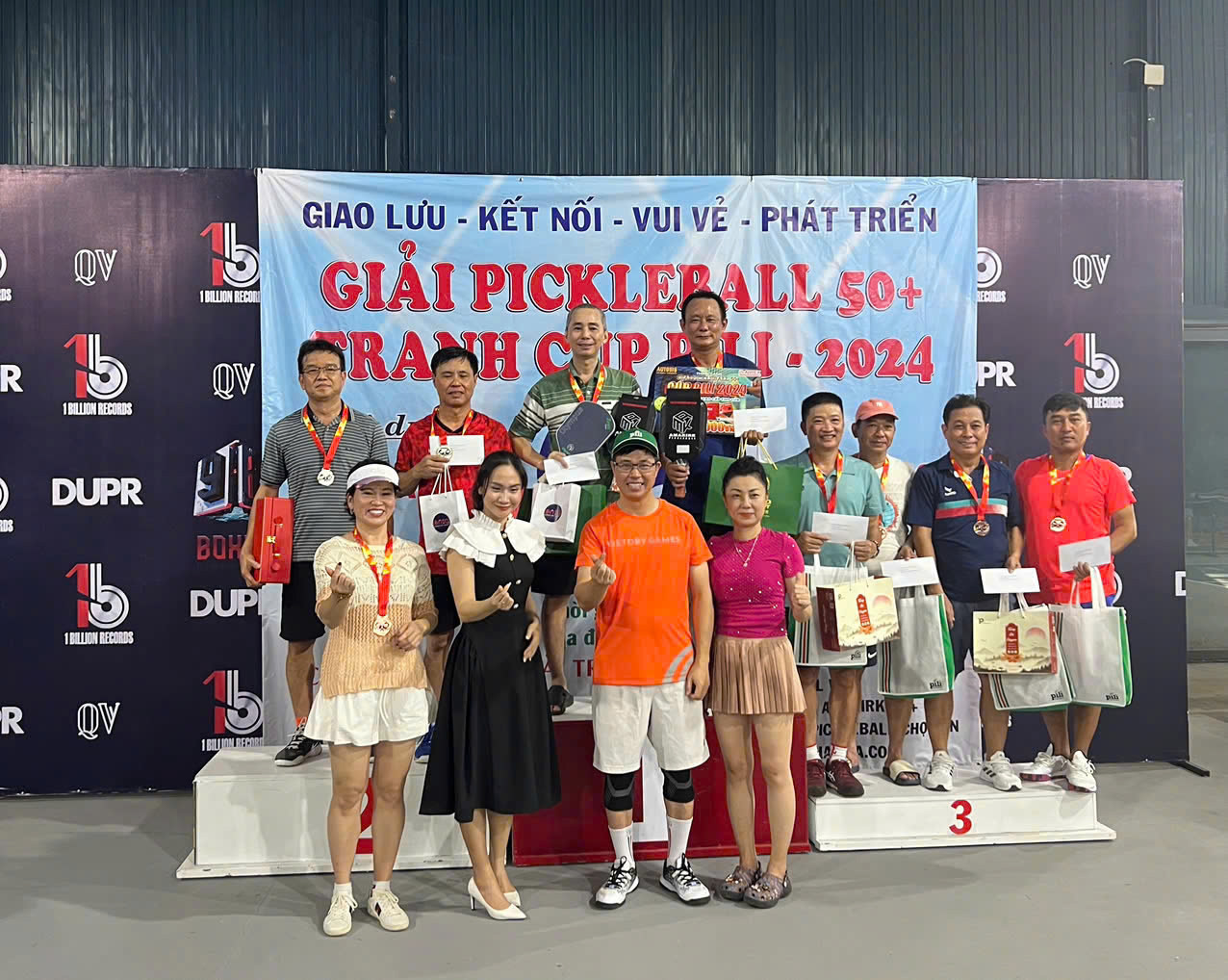 Tràn ngập tiếng cười ở giải pickleball dành cho người trên 50 tuổi- Ảnh 4.