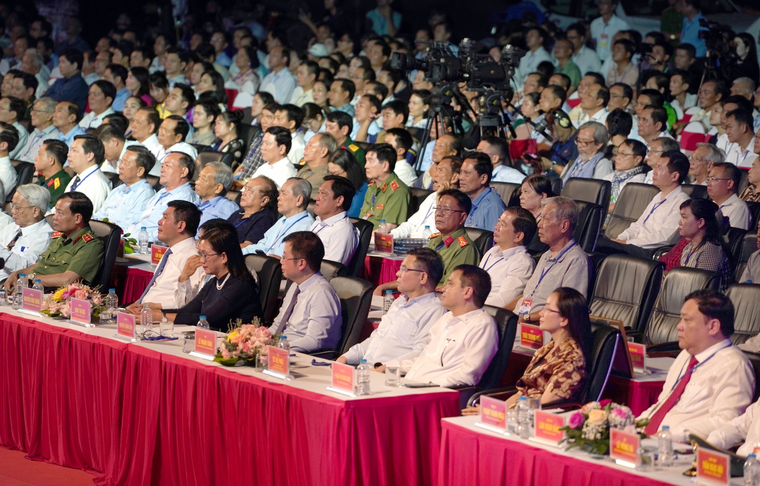 Ấn tượng chương trình Kỷ niệm 70 năm “Tập kết ra bắc – Tình sâu nghĩa nặng”