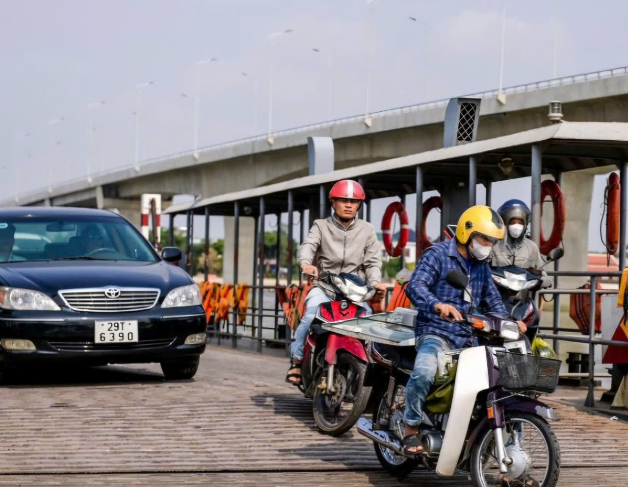 Bâng khuâng những chuyến phà vượt sông Đào trước ngày cầu Đống Cao thông xe- Ảnh 4.