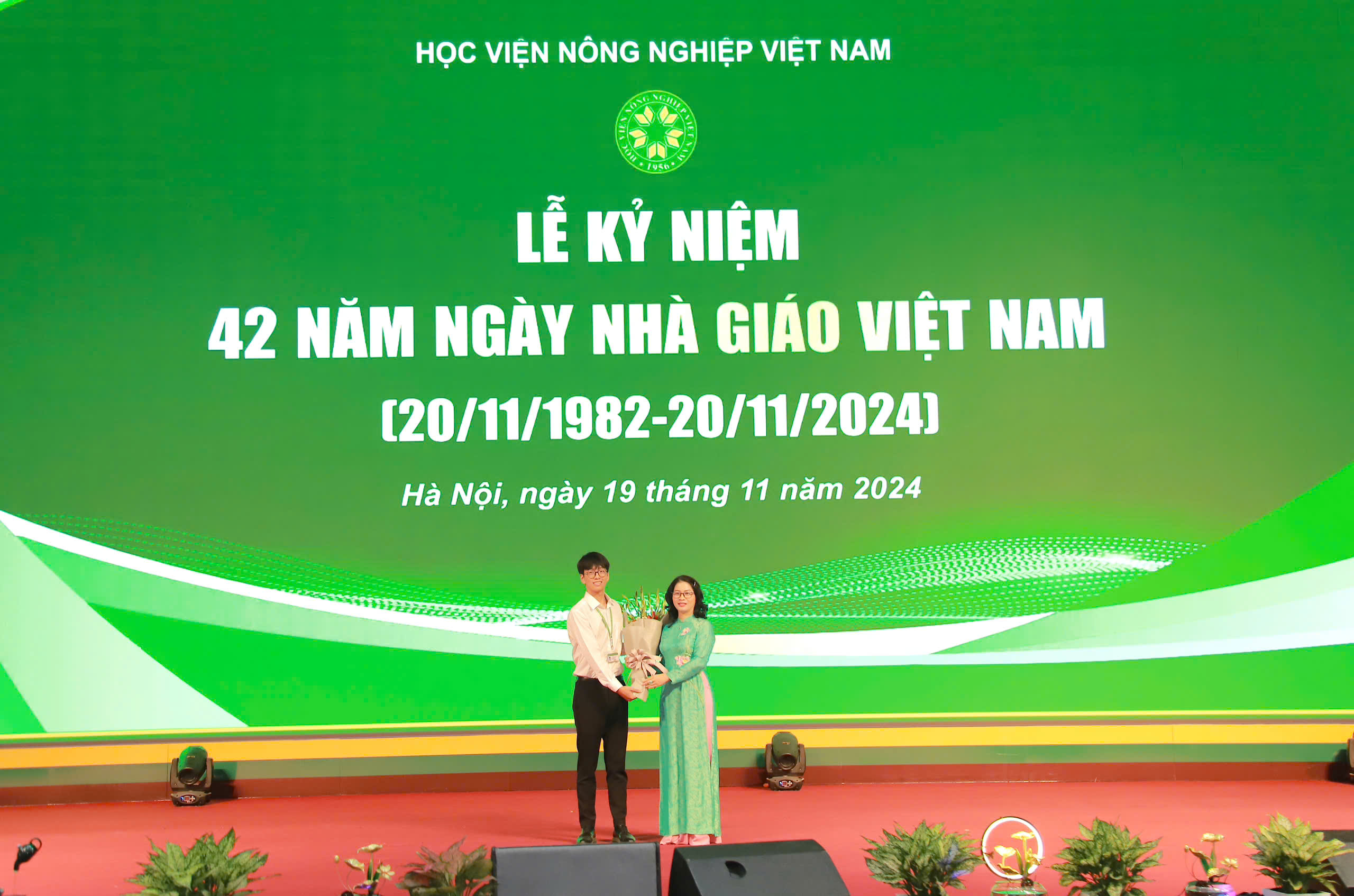 Giám đốc Học viện Nông nghiệp Việt Nam: Sự nghiệp 