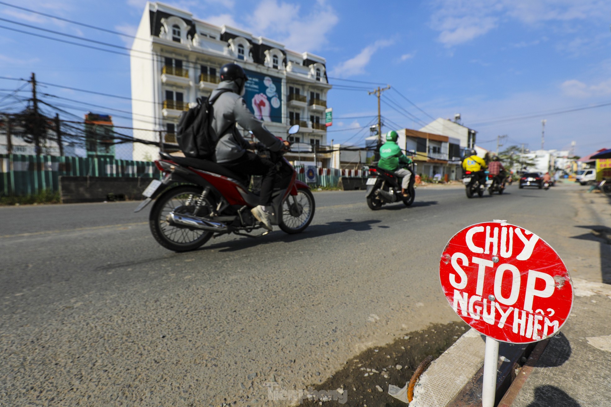 Thi công mở rộng 2,5km đường Lương Định Của: Vẫn ngổn ngang sau 9 năm ảnh 9