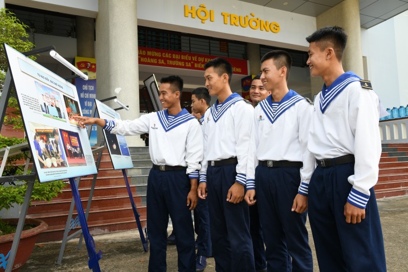 Tình yêu và những hiểu biết sâu sắc về biển đảo quê hương từ triển lãm Hoàng Sa, Trường Sa