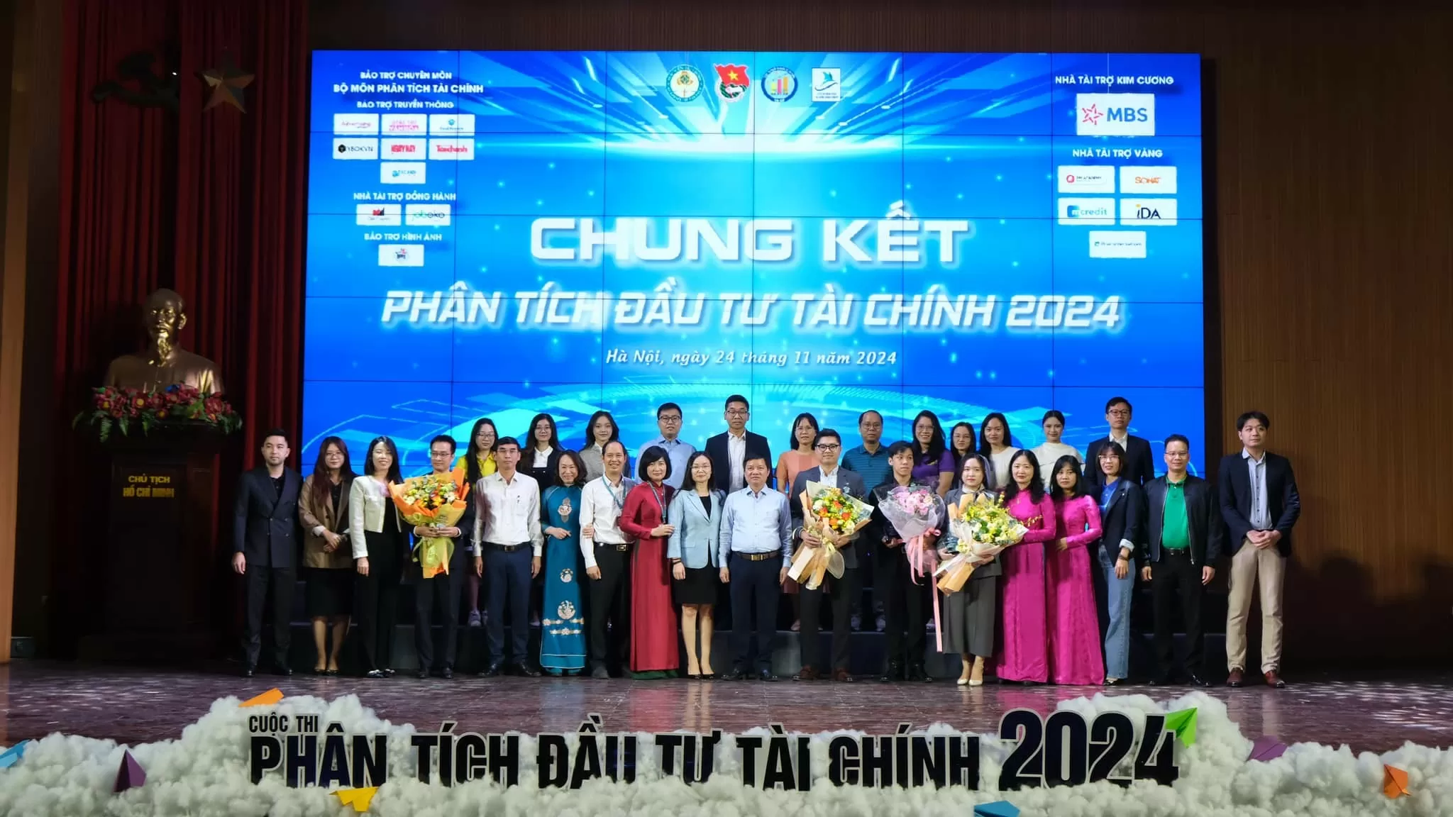 Chung kết cuộc thi Phân tích Đầu tư tài chính 2024: Kịch tính và những cảm xúc bùng nổ