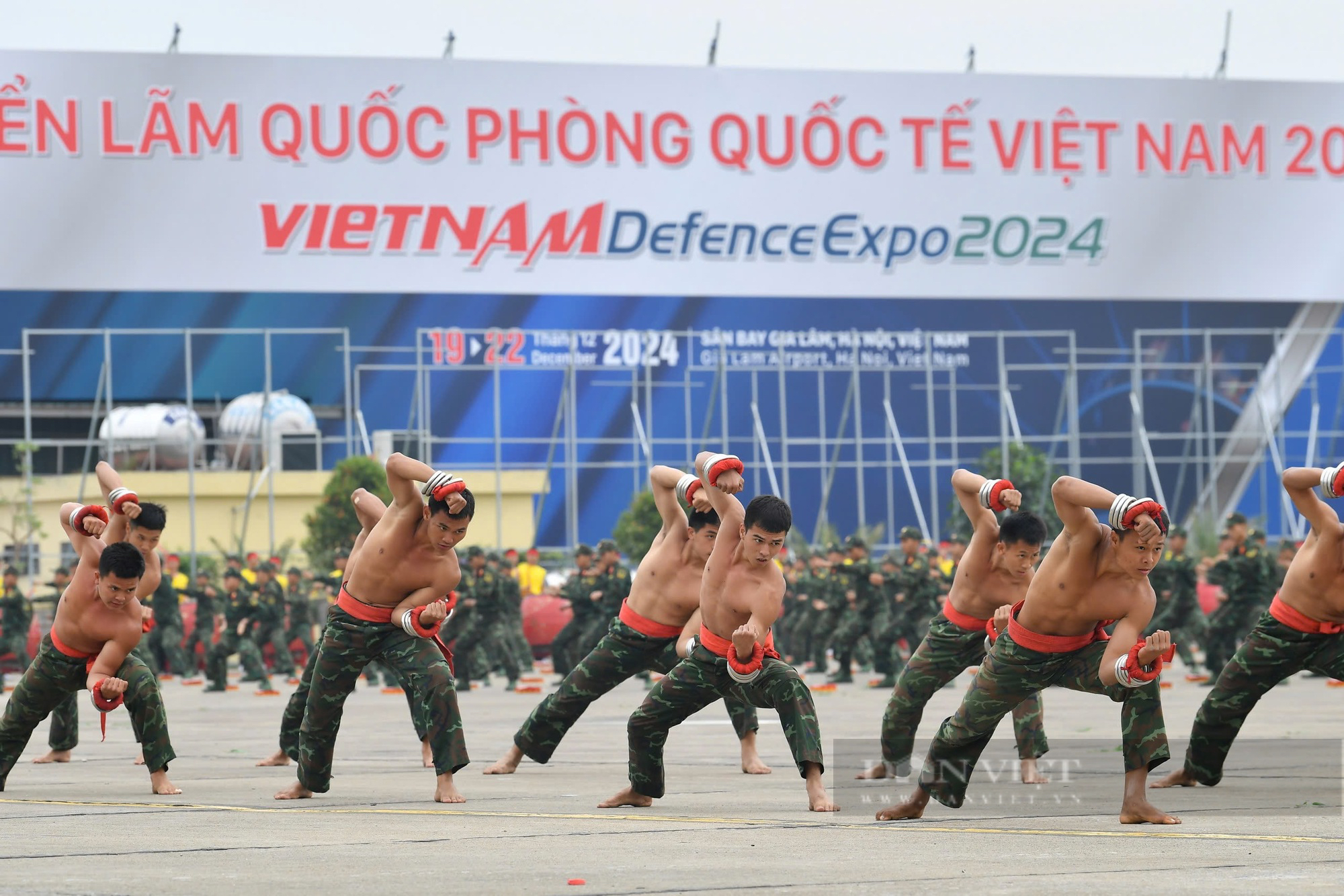 Tập luyện Lễ khai mạc Triển lãm quốc phòng quốc tế Việt Nam 2024- Ảnh 5.