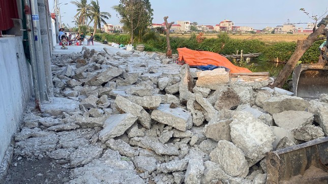 Hải Phòng: Phá đoạn đường nông thôn mới kiểu mẫu vì bê tông kém chất lượng ảnh 6