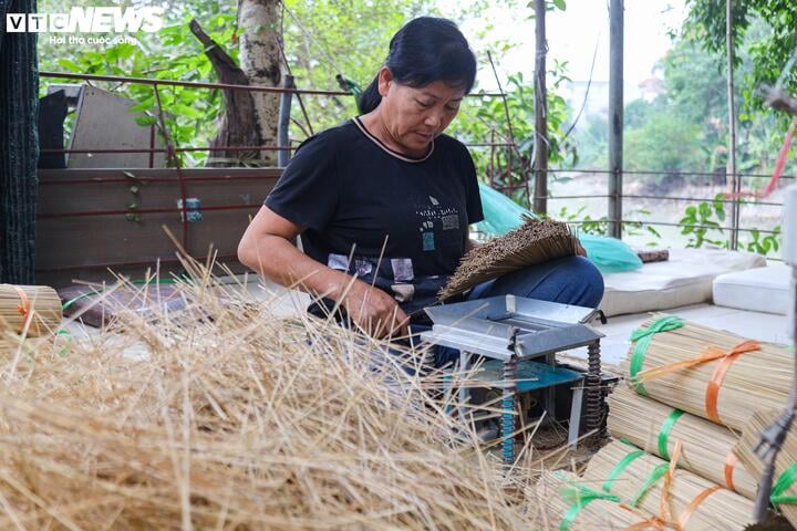 Làng hương cổ hơn 100 năm tuổi ở Hà Nội tất bật vào vụ Tết - 5