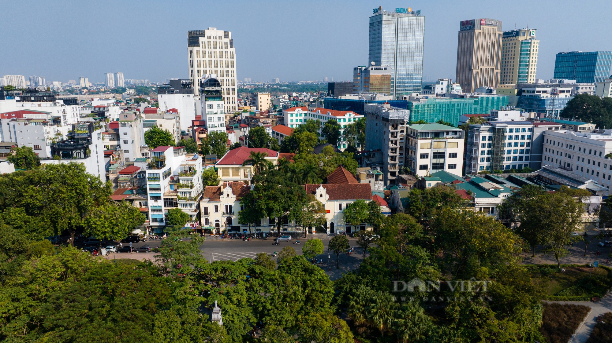 Góc nhìn trên cao những công trình văn hoá, lịch sử lâu đời quận Hoàn Kiếm - Ảnh 16.