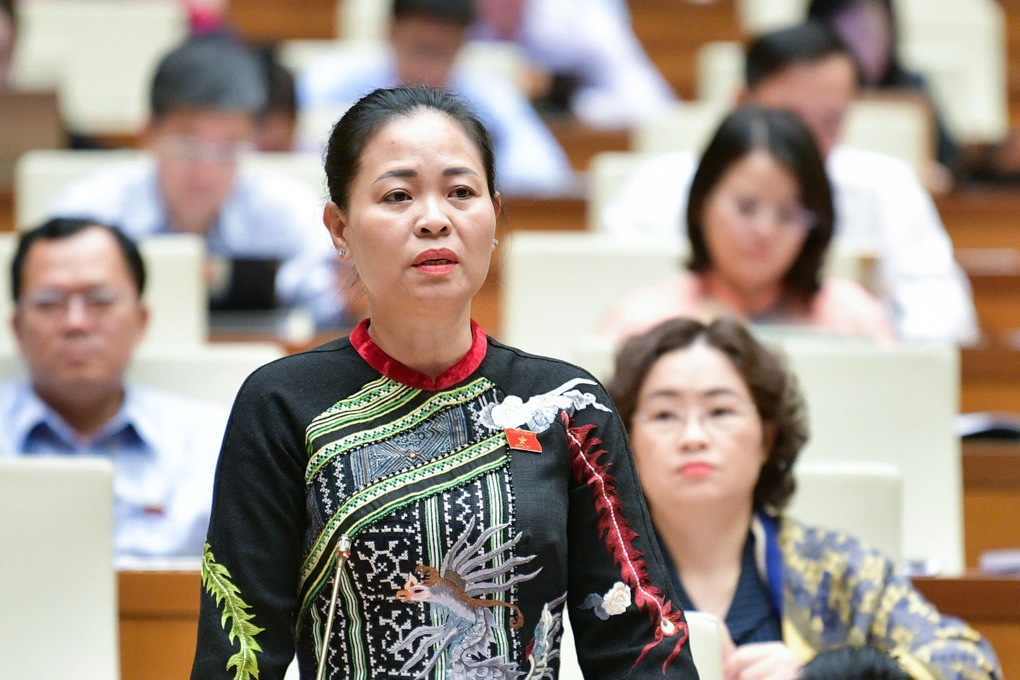 教師は舌足らずで話してはいけません、明確な言葉遣いが必要です - 1 Nhà giáo không được nói ngọng, cần có ngôn ngữ trong sáng - 1