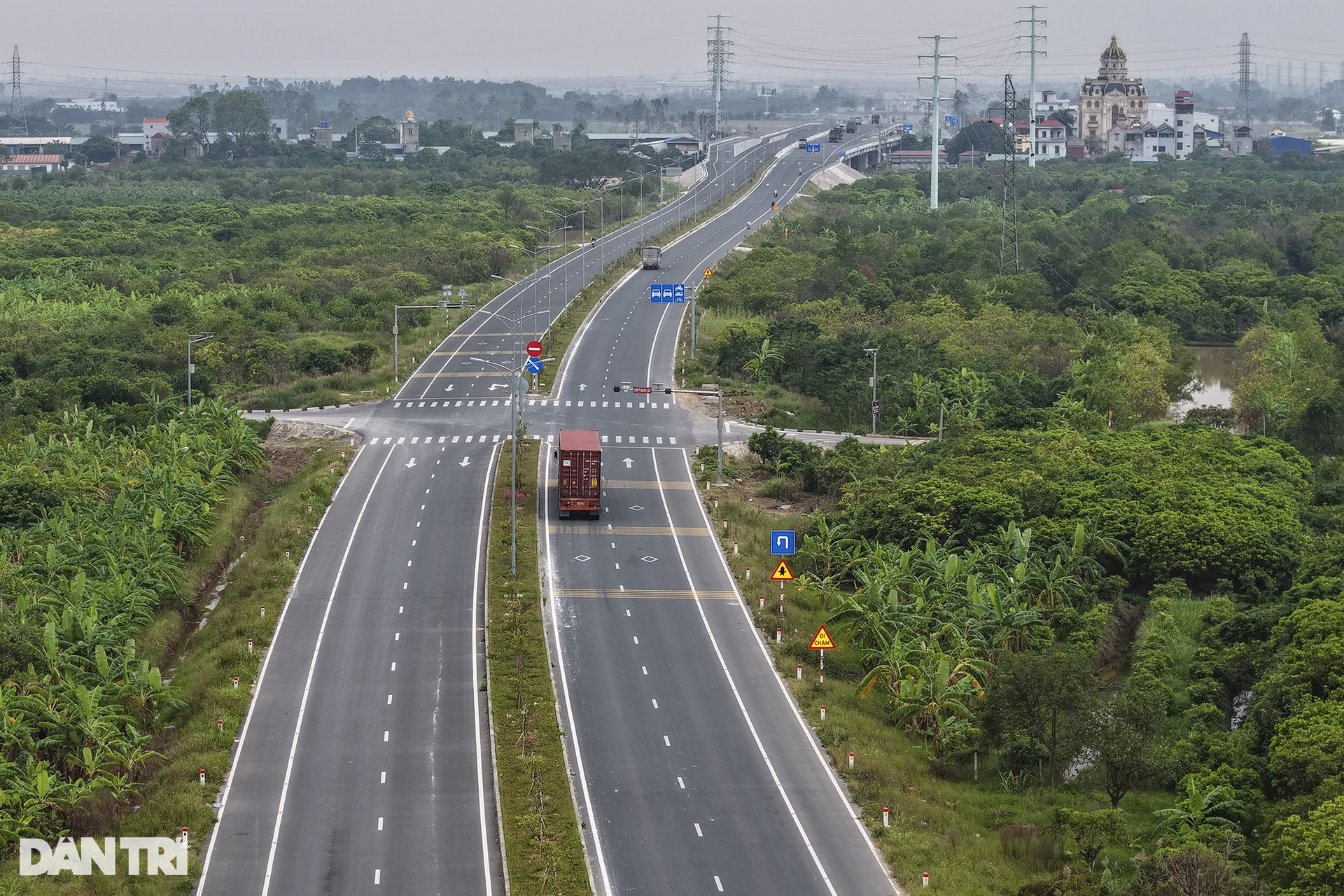 Đường liên tỉnh Hà Nội - Hưng Yên dần hoàn thiện, hiện ra rõ nét - 2